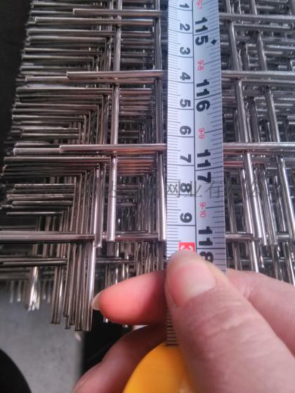不锈钢电焊网 304钢丝网片