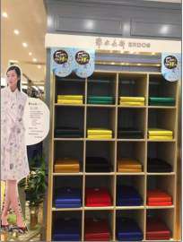 上海服装专柜订制 虞越供 高质量服装专柜订制费用