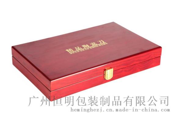 广州恒明包装红色亮光油漆烟盒包装